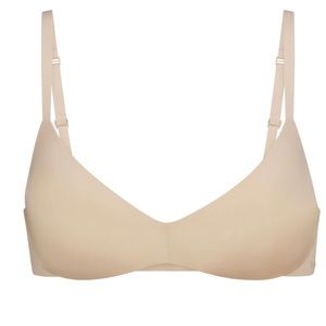 SKIMS push up plung bra in Sand